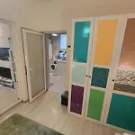 Artsy Entire House, Fully Equipped, 2 Rooms, 2 Beds, Parking, To Yourself!