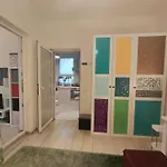 Prázdninový dům Artsy Entire House, Fully Equipped, 2 Rooms, 2 Beds, Parking, To Yourself! Bukurešť