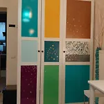 Artsy Entire House, Fully Equipped, 2 Rooms, 2 Beds, Parking, To Yourself!