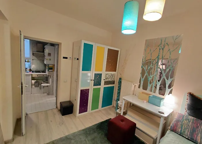 Hébergement de vacances Artsy Entire House, Fully Equipped, 2 Rooms, 2 Beds, Parking, To Yourself! *