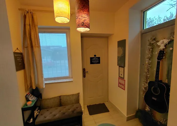 Σπίτι διακοπών Artsy Entire House, Fully Equipped, 2 Rooms, 2 Beds, Parking, To Yourself! *