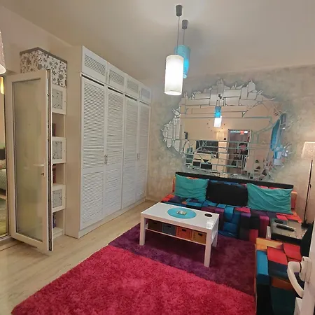 בית נופש Artsy Entire House, Fully Equipped, 2 Rooms, 2 Beds, Parking, To Yourself!