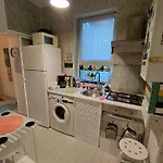 Semesterbostad Artsy Entire House, Fully Equipped, 2 Rooms, 2 Beds, Parking, To Yourself! *